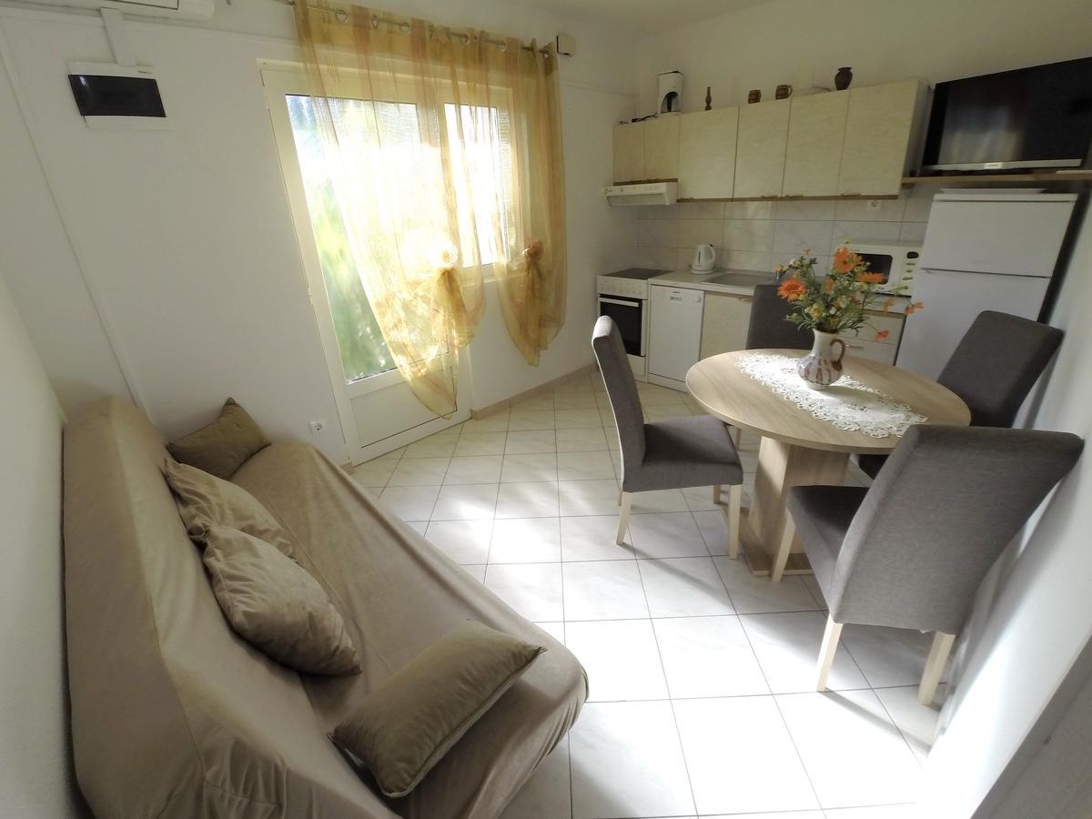 טרוגיר Apartments Ljiljana מראה חיצוני תמונה