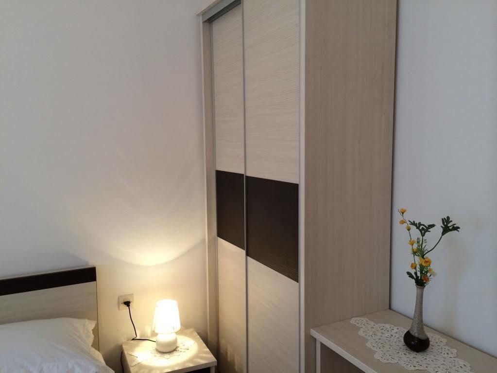 טרוגיר Apartments Ljiljana מראה חיצוני תמונה